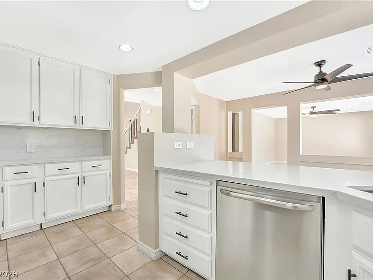 966 Pack Saddle Ct — Photo 14