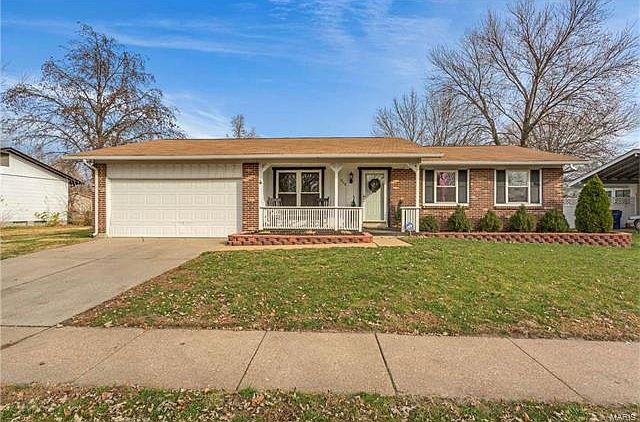1st image of 913 Oriental Dr