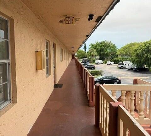 4th image of 9272 SW 3rd St APT 409