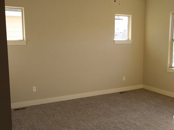 3rd image of 6328 Corvina St