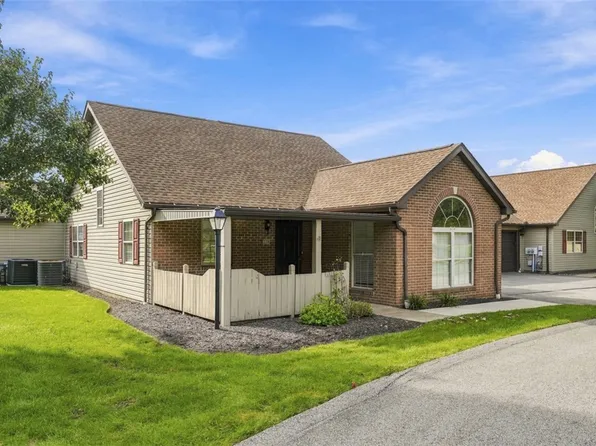 133 Barrington Dr, Oakdale, PA 15071