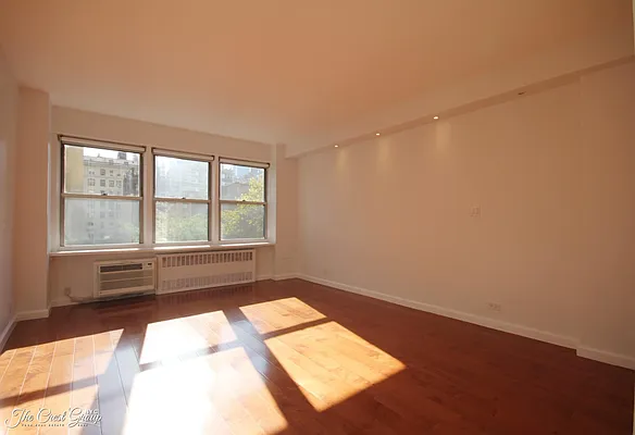 Rented by The Crest Group | media 7