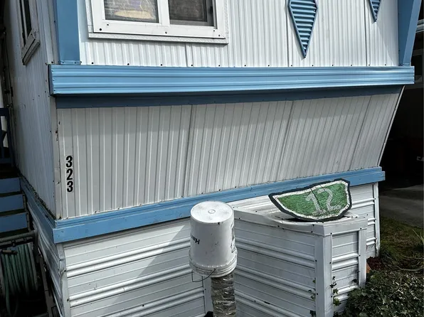 7301 NE 175th Street #323, Kenmore, WA 98028