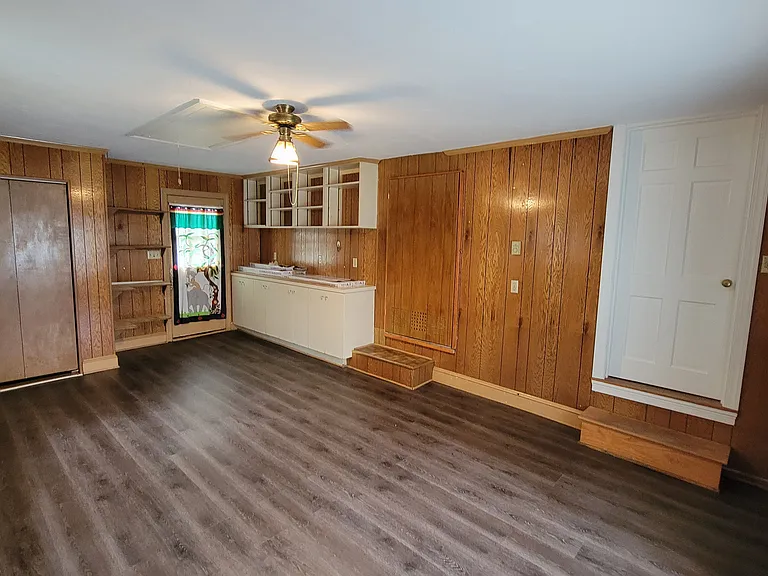 2316 Greenbrier Dr — Photo 20
