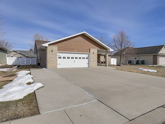 2nd image of 2513 Rose Ct