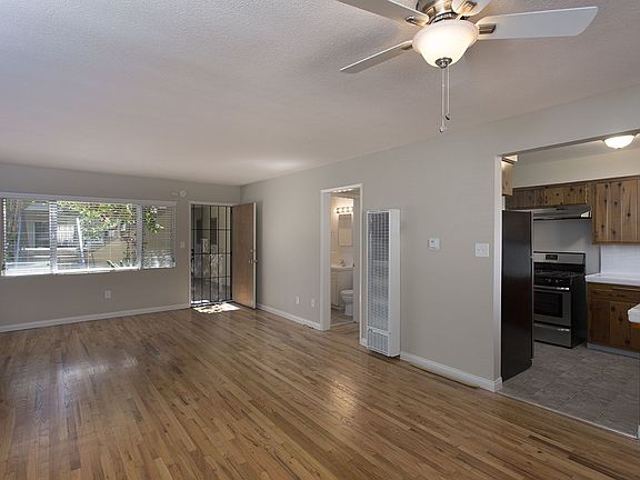 2nd image of 4192 Mississippi St #0