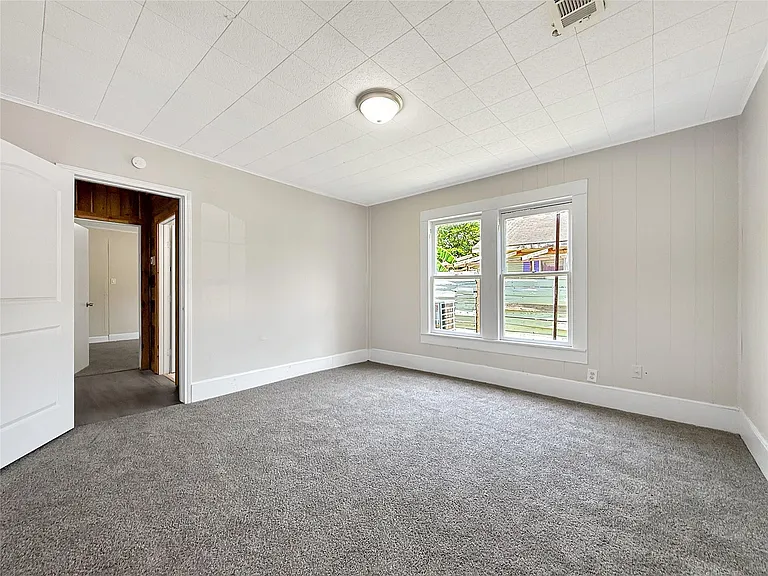 304 Stimson St — Photo 12