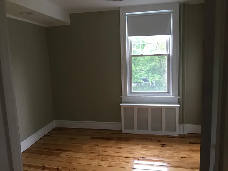 75 Montgomery St #2 — Photo 10