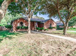 3901 Harvest Glen Dr, Denton, TX 76208