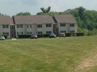 324 Country Club Rd APT 111, Lehighton, PA 18235