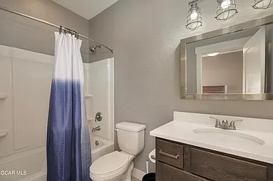 Full bathroom