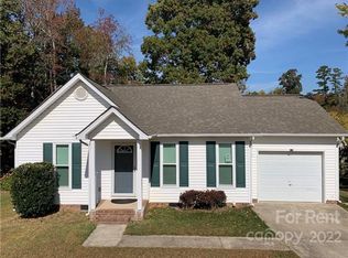 5716 Silver Eagle Dr, Charlotte, NC 28214