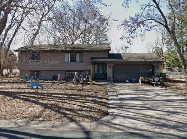 9992 Balsam Ln N, Maple Grove, MN 55369