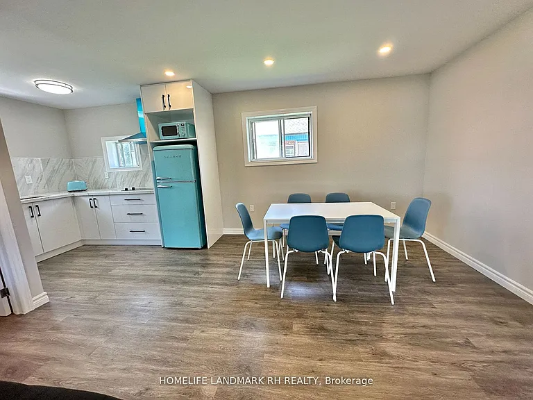 523 Island View Rd #25 — Photo 6