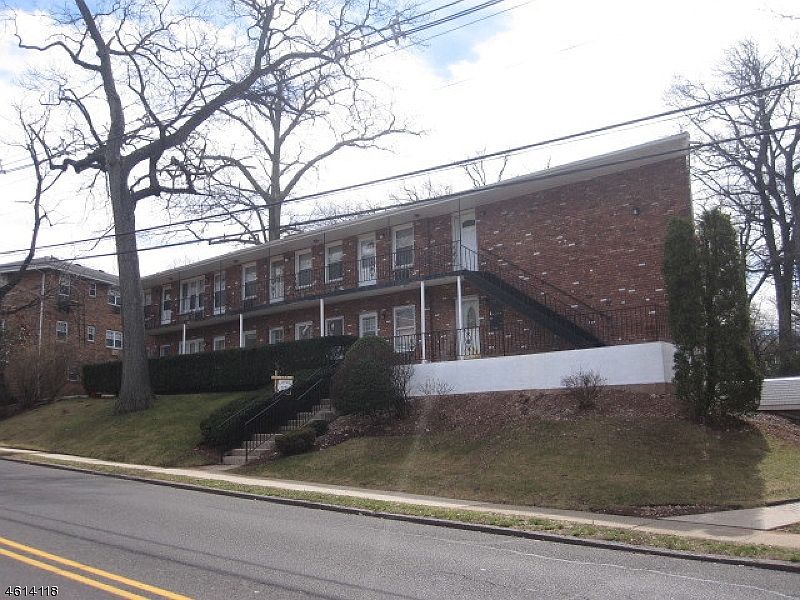 1st image of 172 Belleville Ave, A-201