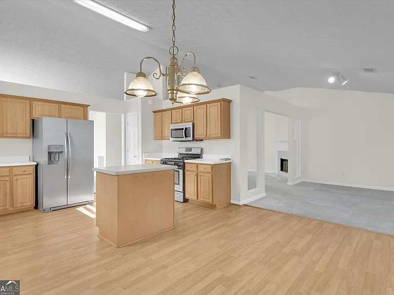 2343 Cove Lake Way — Photo 2
