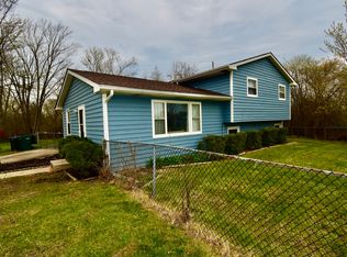 1917 Hebron Ave, Zion, IL