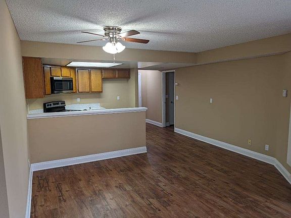 3rd image of 910 N Harbor Blvd APT 105