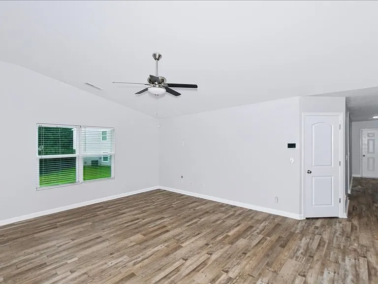 1715 Cheryl Ln — Photo 13