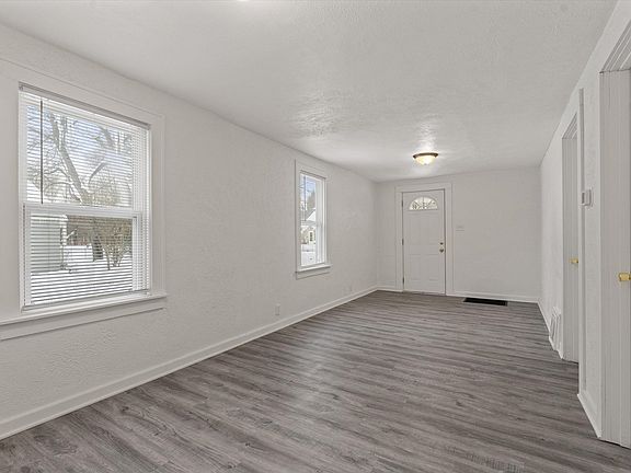 4th image of 52128 Helmen Ave
