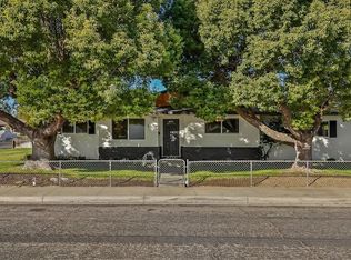 261 Oleander Ln, Turlock, CA