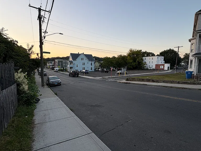 152 E Farm St #3 — Photo 10