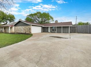 2110 W Northgate Dr, Irving, TX 75062