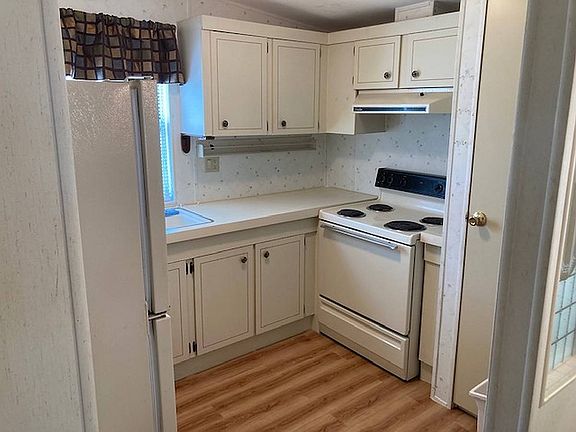 4th image of 28601 Helena Run Dr #45
