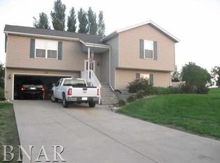 23 Briarwood Dr, Danvers, IL 61732