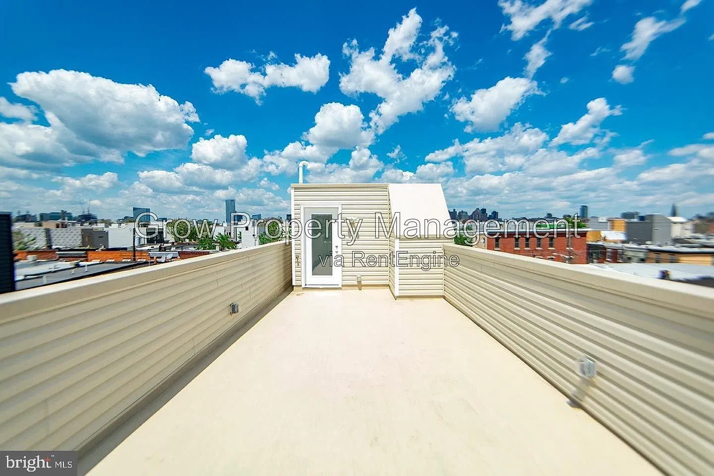 4 bed, 3.0 bath, 1418 sqft, $2,073 — Photo 4