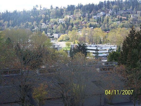 3rd image of 11430 101st Pl NE