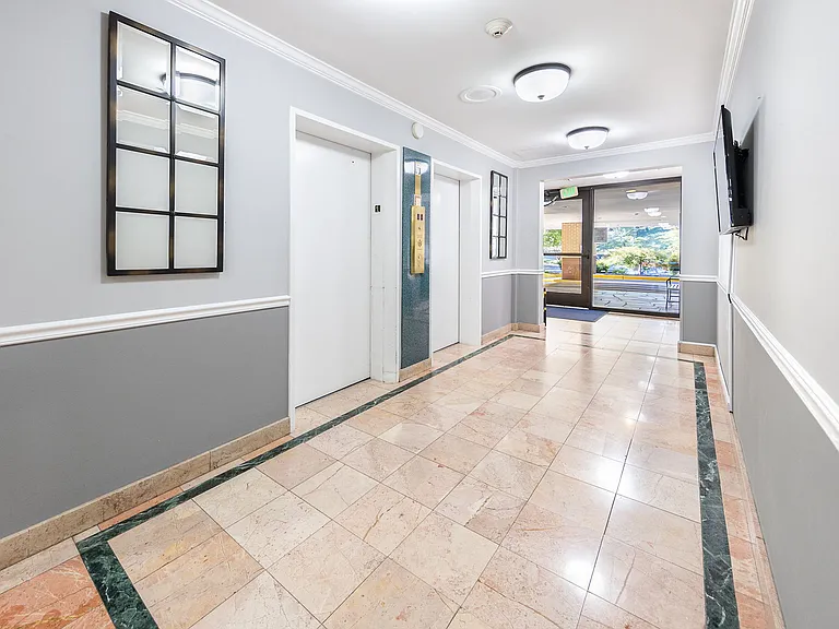 600 Roosevelt Blvd #415 — Photo 26
