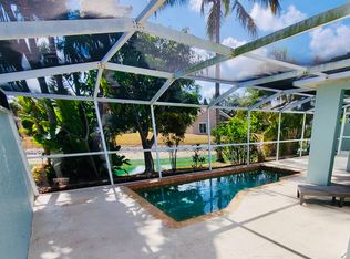 180 Sabal Lake Dr, Naples, FL 34104