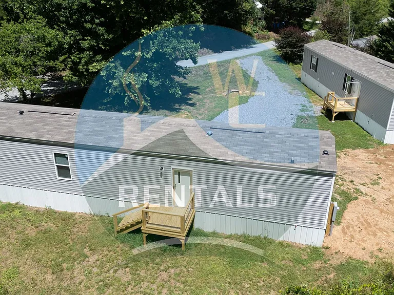 1043 Dillsboro Rd — Photo 6