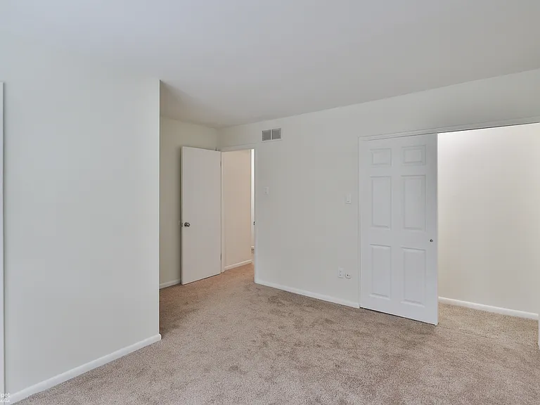 305 S Warminster Rd #D5 — Photo 7