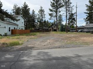 61675 Woodriver Dr, Bend, OR 97702