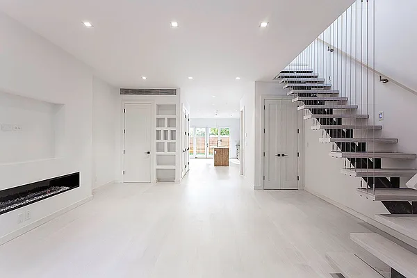 Sold by Owner | media 1