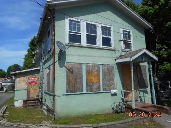 16-18 Adams St, Hyde Park, MA 02136