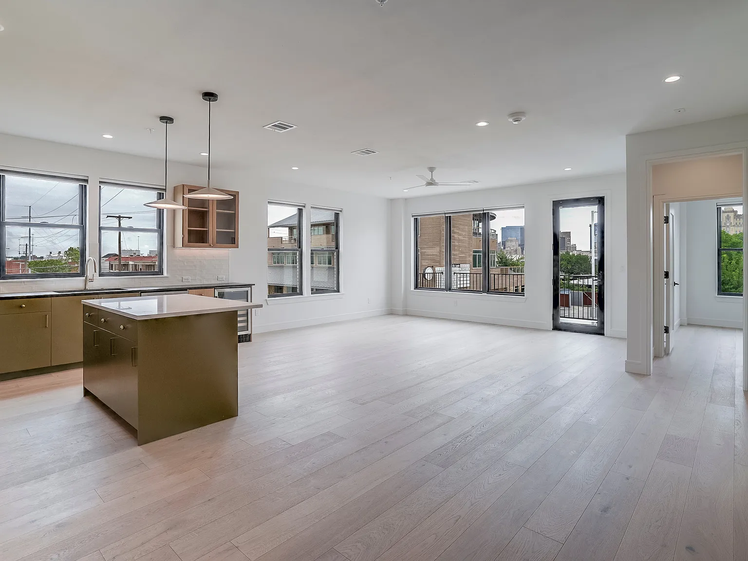 2 bed, 1650 sqft, $3,300 — Photo 1