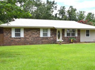 2585 McClain St, Cottondale, FL 32431