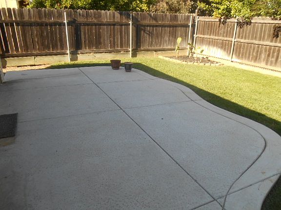 4th image of 3471 Nut Plains Dr
