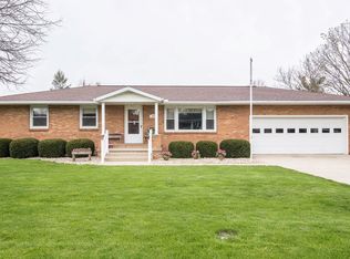 475 E 6th St, El Paso, IL