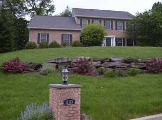 7 Newberry Cir, Clarks Summit, PA 18411