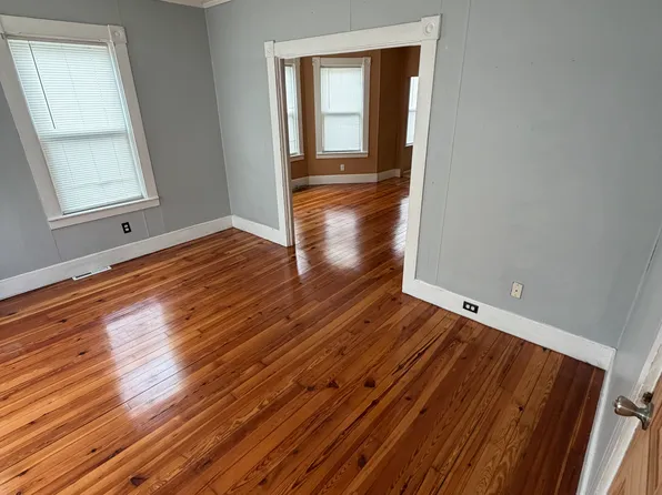 250 Ashley Blvd #1, New Bedford, MA 02746