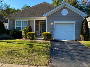 16 April Springs Ct, Lakewood, NJ 08701