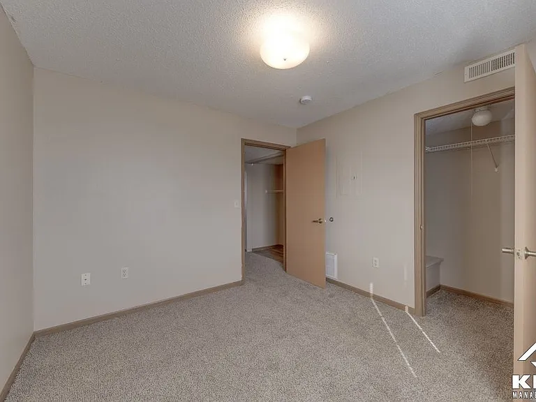 Coronado Residences — Photo 15