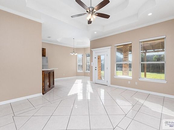 3rd image of 1602 Christian Cir