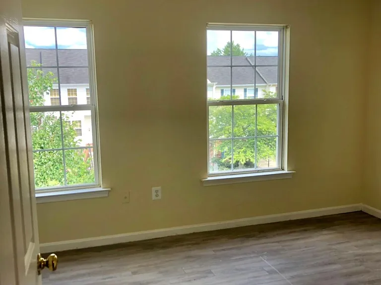 6806 Avalon Isle Way — Photo 13