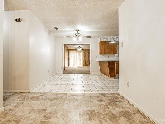 5th image of 714 W Mahl St