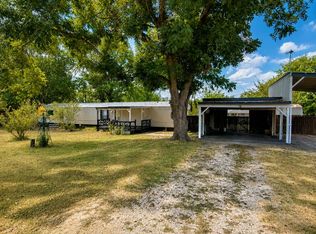 112 S Main St, Elkhart, TX 75839